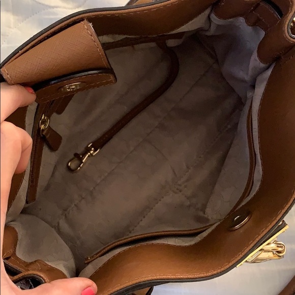 SOLD Brown Michael Kors bag - Picture 4 of 7